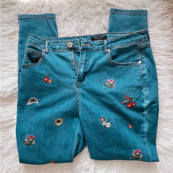 Kidcore Romeo & Juliet Embroidered Jeans - Picture 1 of 4